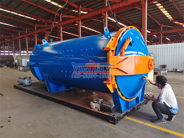 <b>玻璃纖維材料復合熱壓罐</b>